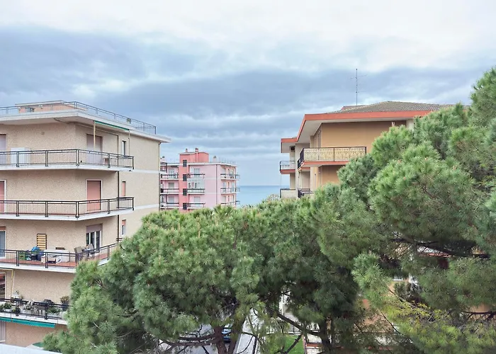 250 Mt Dal Mare - Relax Con Ampio Terrazzo Marina dʼAndora